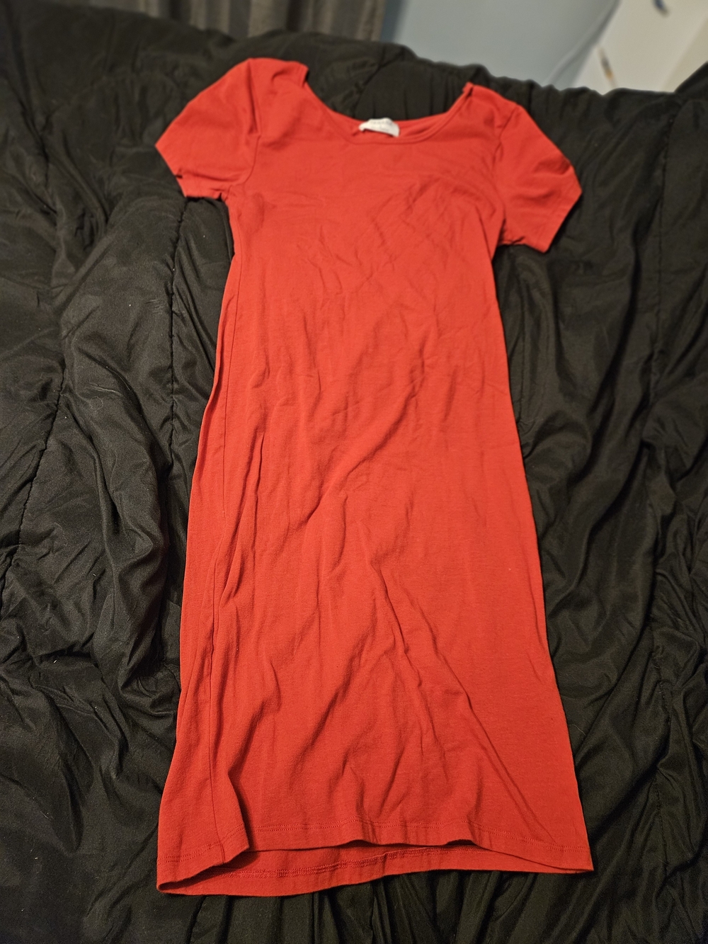 Zenana Outfitters Red Short Sleeve Midi Dress